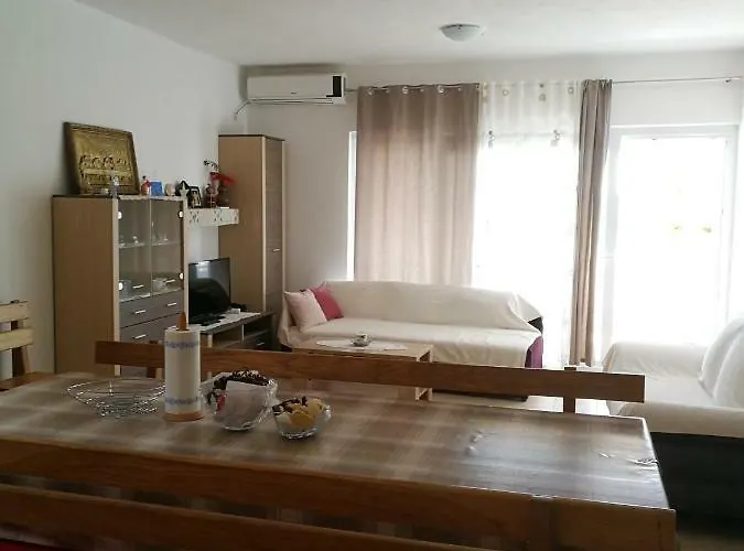 N&m * Sukošan
