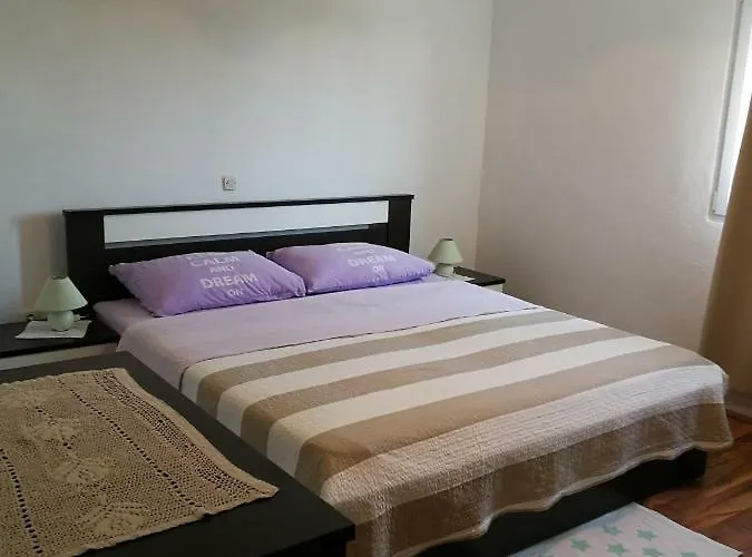 N&m * Sukošan