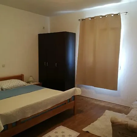 N&m Apartman Sukošan
