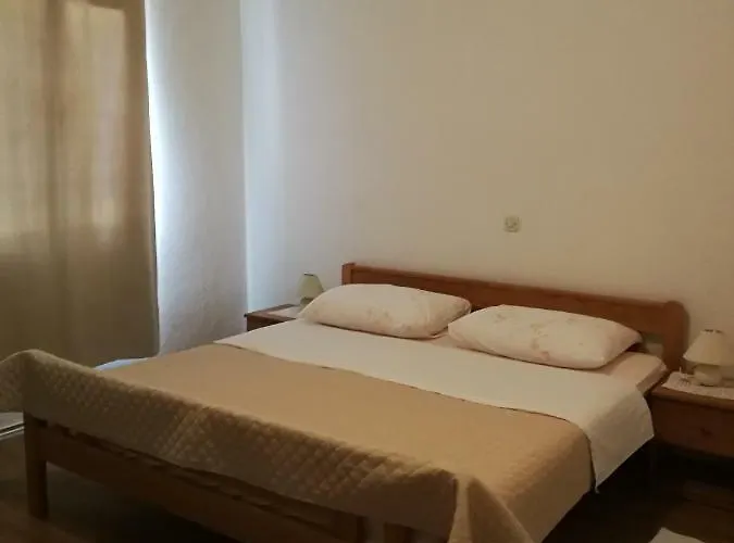 Διαμέρισμα N&m